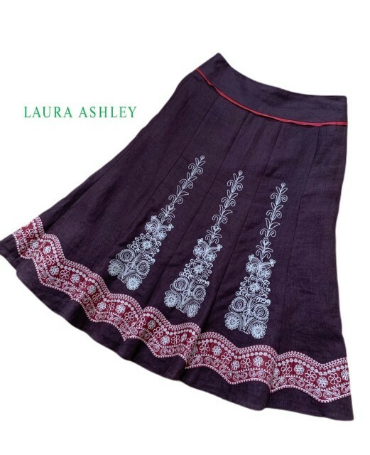 LAURA ASHLEY【ローラアシュレイ】刺繍が素敵な麻100％スカート ９号