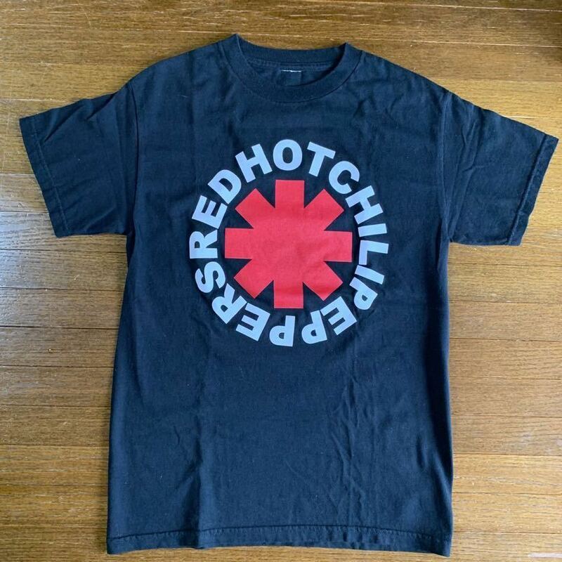 Red Hot Chili Peppers Tシャツ