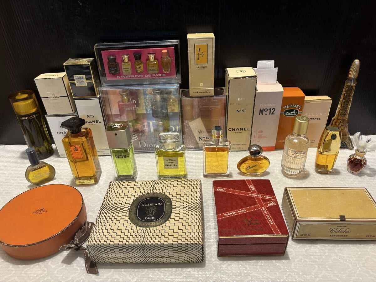 【大量】ヴィンテージ 香水まとめ CHANEL HERMES Dior GUERLAIN 等 他ブランド含む ミニ香水 オールド香水 箱付き