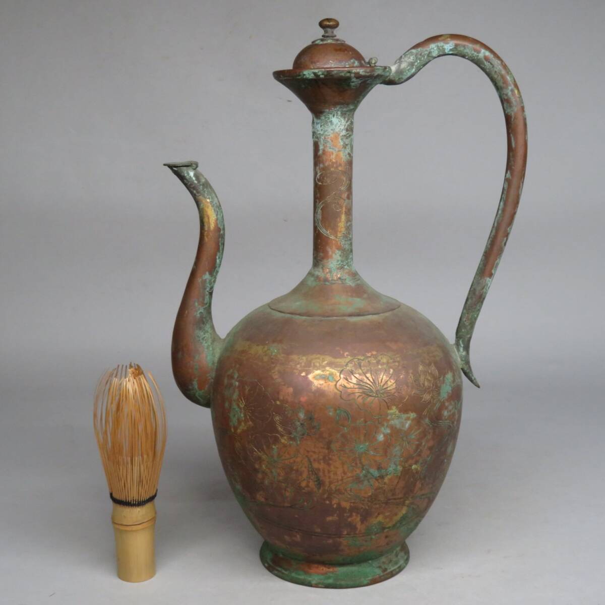 【李朝/高麗 特集出品】高麗時代　金銅製 象嵌花文水注　朝鮮古器/李朝時代 朝鮮美術lot:80405