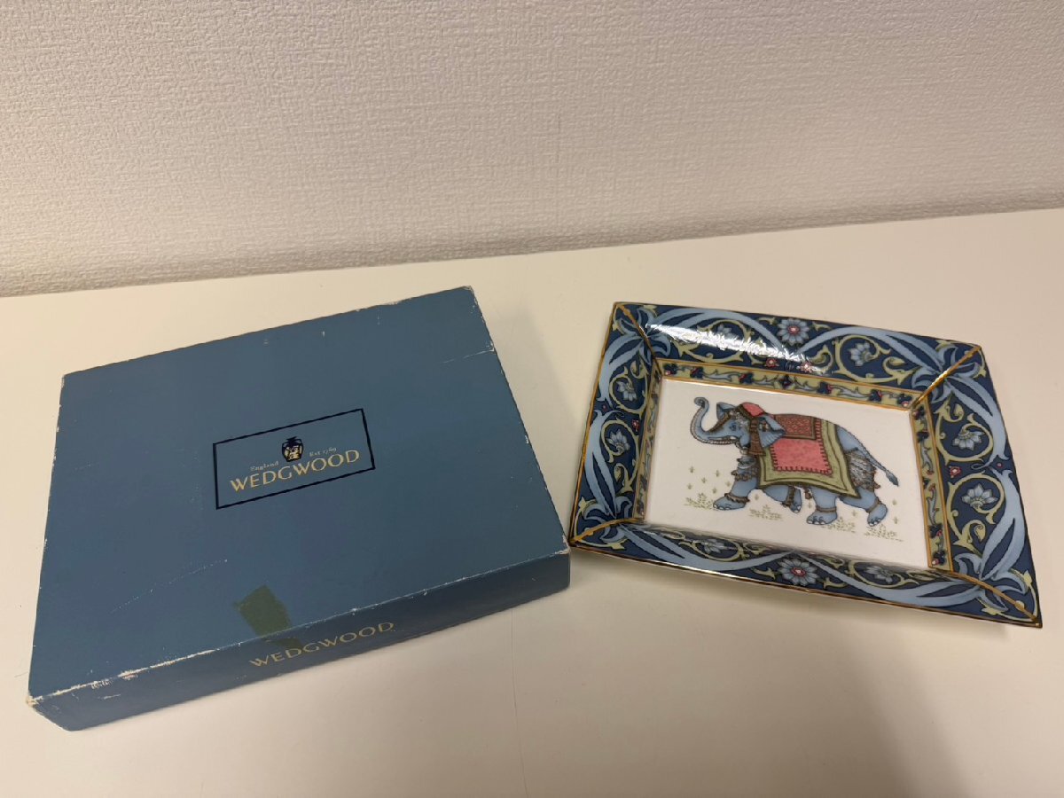 U051-X15-807 WEDGWOOD ウェッジウッド ブルーエレファント スクエアプレート 現状品②大阪