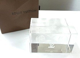 A120【美品】 Louis Vuitton ルイヴィトン クリスタル ペーパーウエイト 箱付き 現状品 新宿