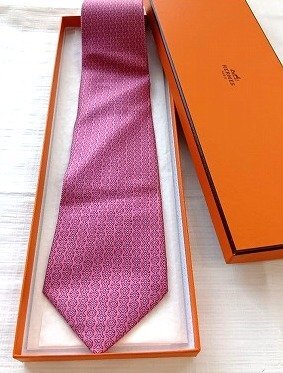 A130【美品】 HERMES エルメス ネクタイ シルク 箱付き 現状品 新宿