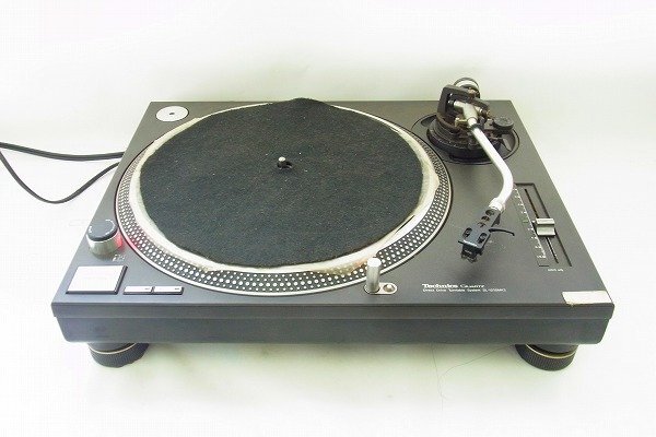 C163-J49-11 TECHNICS テクニクス SL-1210 MK2 ターンテーブル 通電確認済み 現状品③＠ 渋谷