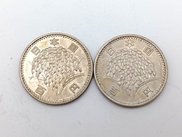 A268 100円銀貨 2枚まとめ 稲穂 2枚 硬貨 記念硬貨 現状品 新宿◎