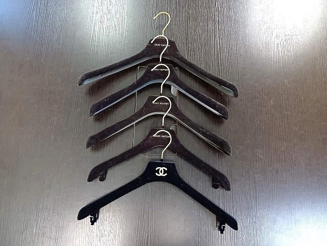 A244 LOUIS VUITTON ルイヴィトン CHANEL シャネル ハンガー 5本セット 非売品 現状品 新宿