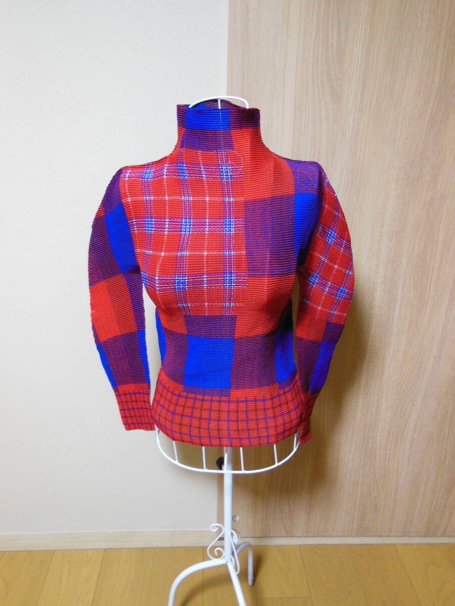  ISSEY MIYAKE イッセイミヤケ Me ミー ワッフル　プリーツ 長袖カットソー　フリーサイズ