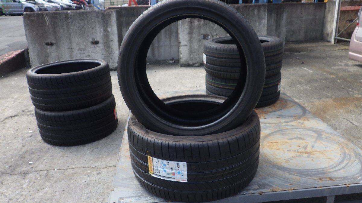 個人宅不可★　PIRELLI　ピレリ―　315/30ZR21　タイヤ2本　2020年式　未使用品　Ｃ
