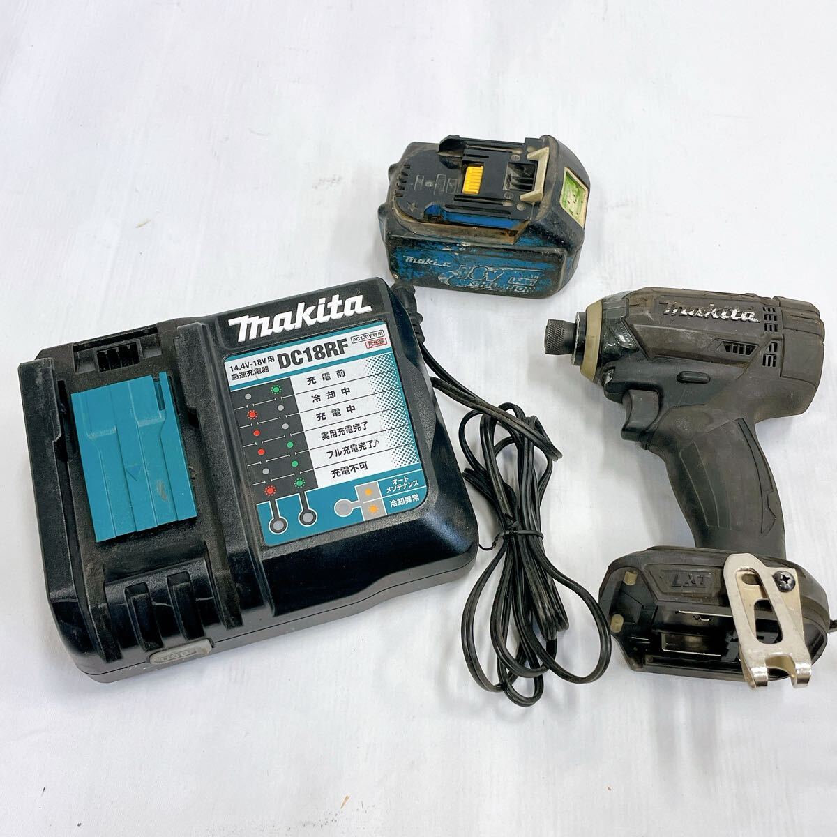 07008 動作品 makita マキタ 18V 充電式インパクトドライバ TD149D ブラック 充電器 DC18RF 純正バッテリー BL1830 3点セット