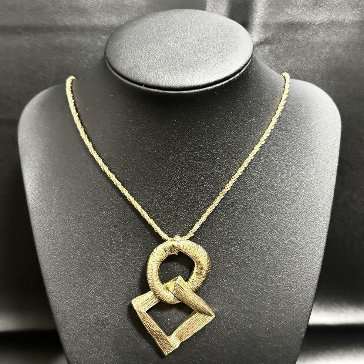 1円 未使用級 Yves Saint Laurent イヴサンローラン ネックレス ゴールド 大ぶり アクセサリー コスチュームジュエリー YSL ツイストロープ