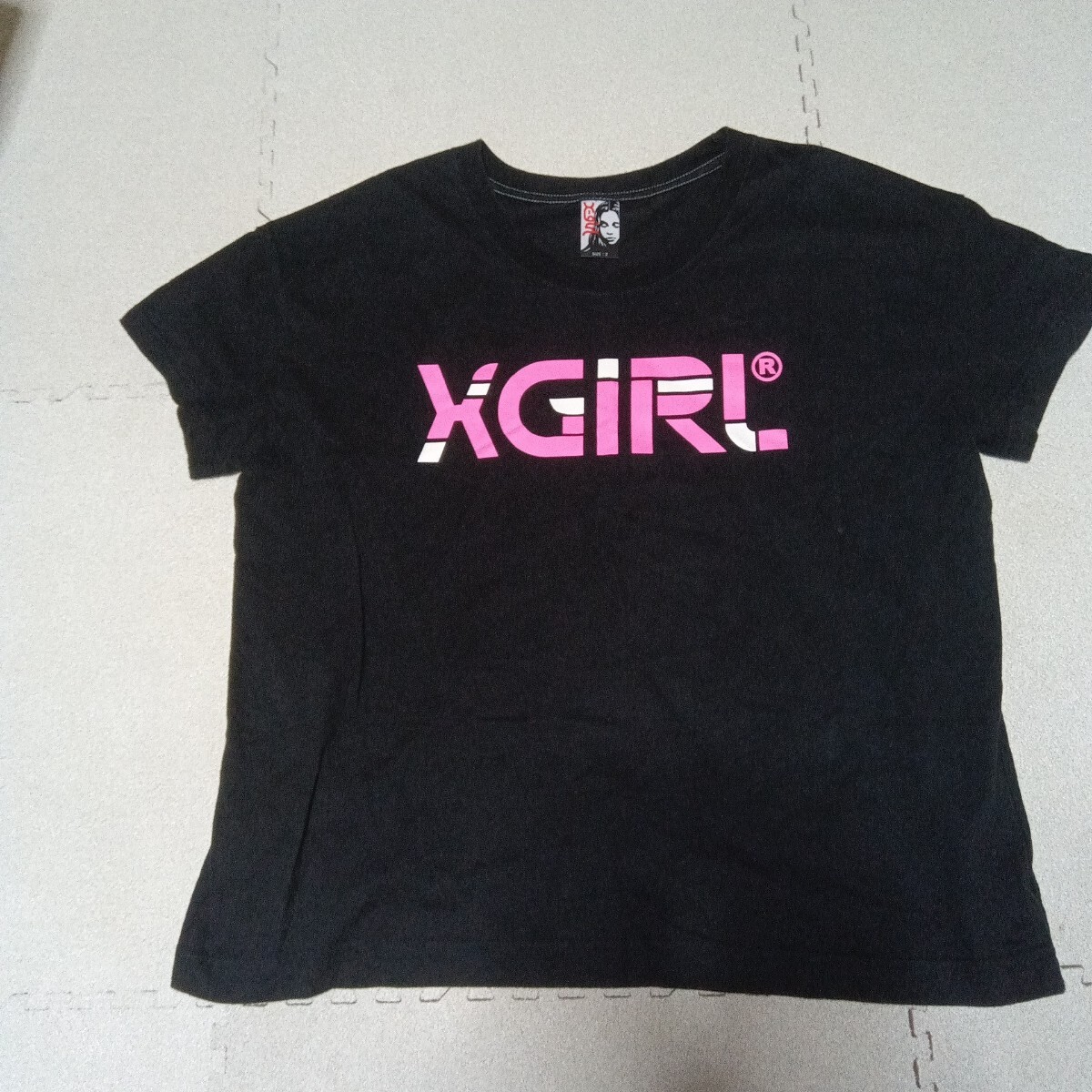 エックスガール X-girl ロゴプリント 半袖Tシャツ ブラック ピンク サイズ2 M (志)