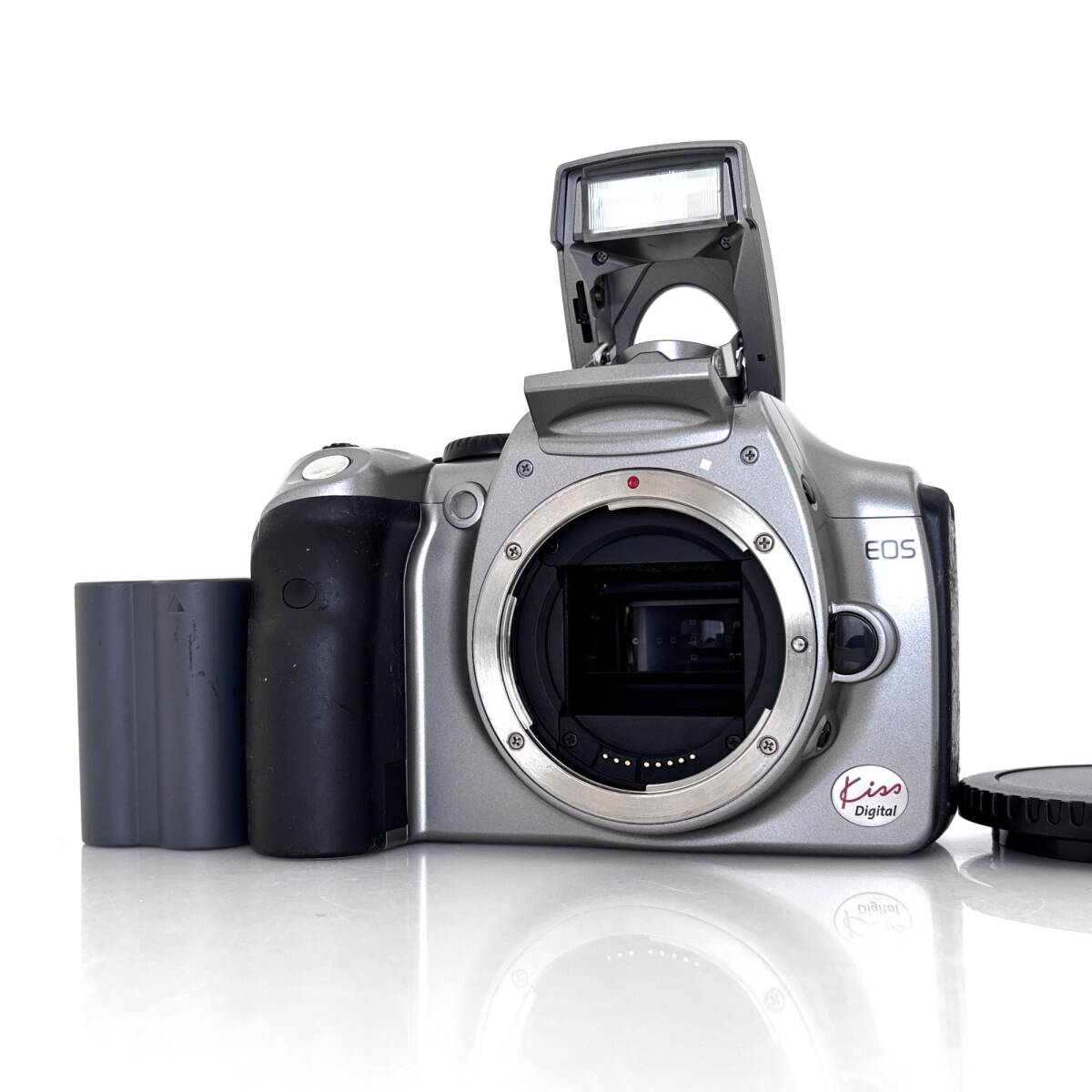 【キヤノン】Canon EOS Kiss Digital デジタル一眼レフカメラ #U613A