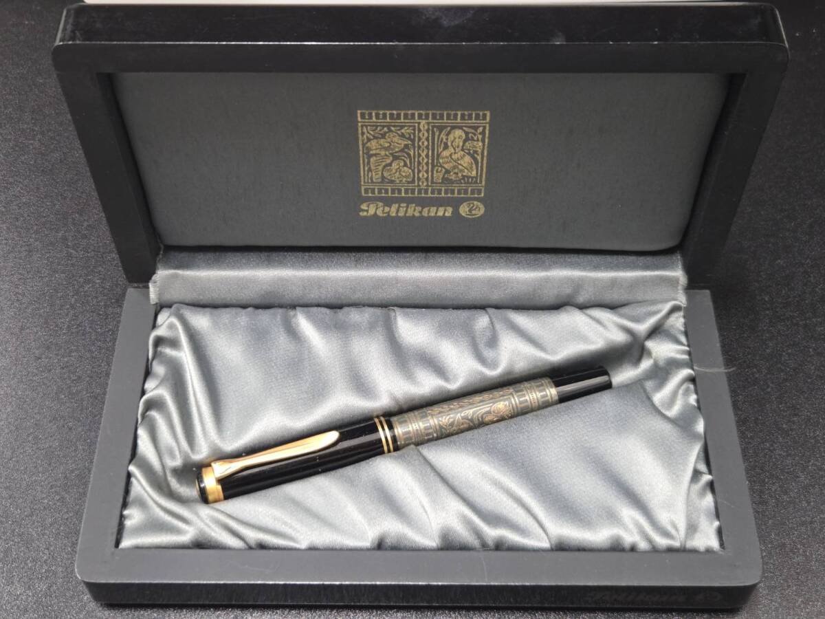 K719 【筆記未確認品】 Pelikan ペリカン 万年筆 トレド M700 西ドイツ W-GERMANY 最初期型 ペン先 18C-750 刻印 ENニブ F細字 木箱付