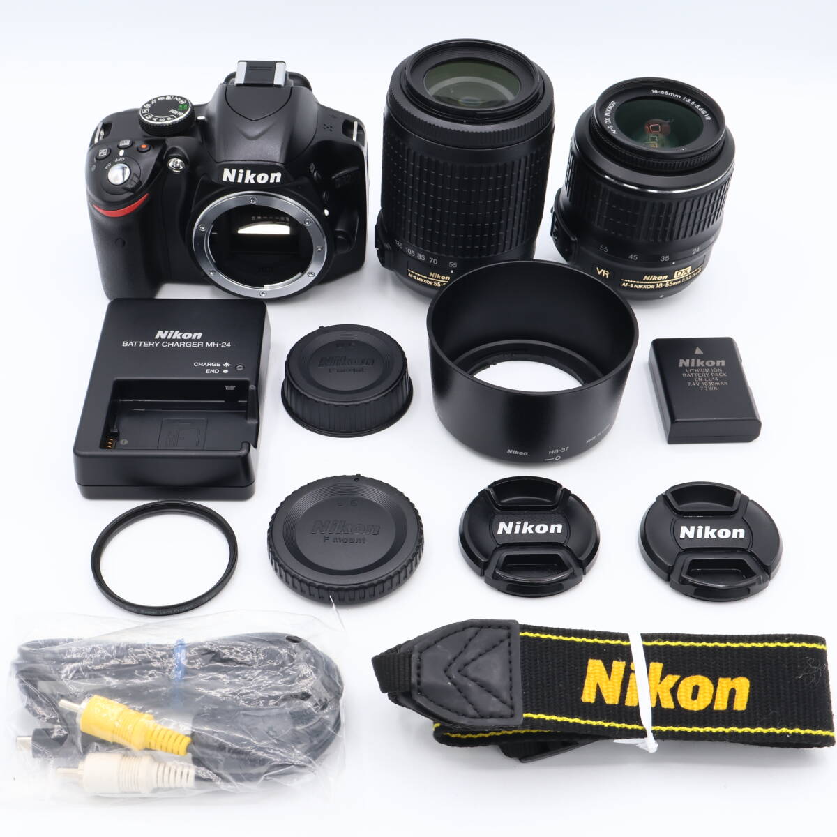 【シャッター回数：6556回】Nikon ニコン デジタル一眼レフカメラ D3200 200mmダブルズームキット 18-55mm/55-200mm付属 #260801_2198237