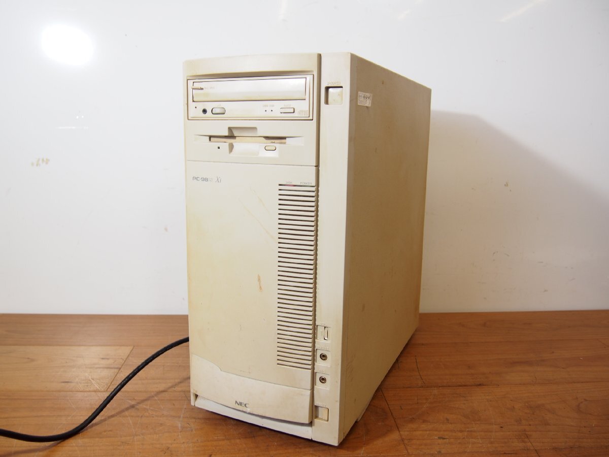 ☆【2T0715-6】 NEC PC-9821XT/C10W 100V 旧型PC デスクトップ 通電OK ジャンク