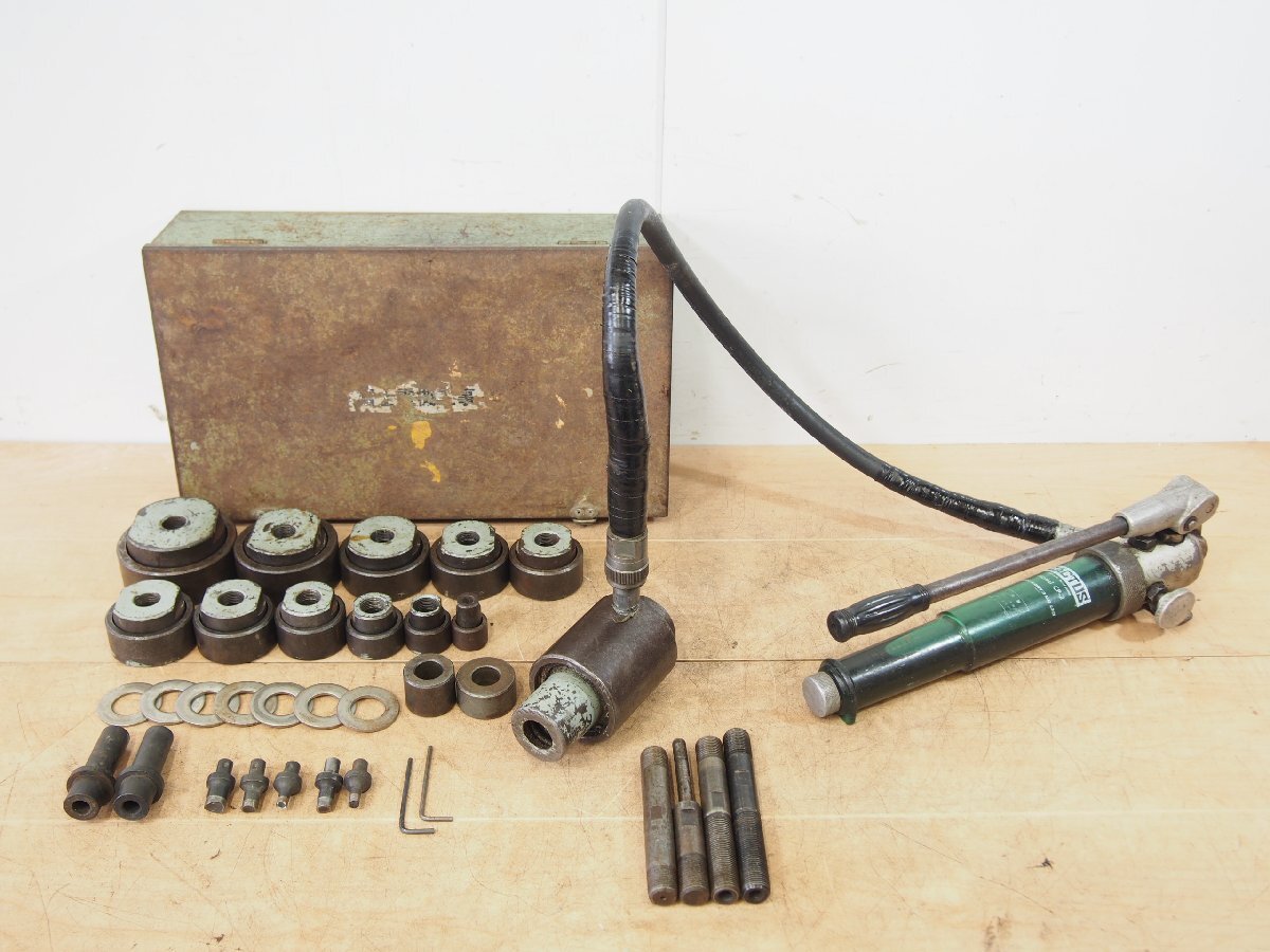 ☆【2T0729-14】 CACTUS カクタス 手動油圧ポンプ CP-2 ケース 付属品多数付 穴あけ機 現状品