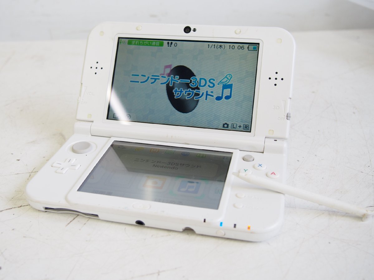 ☆【2T0806-21】 Nintendo ニンテンドー new 3DS LL RED-001 100V タッチペン付き ホワイトカラー 現状品