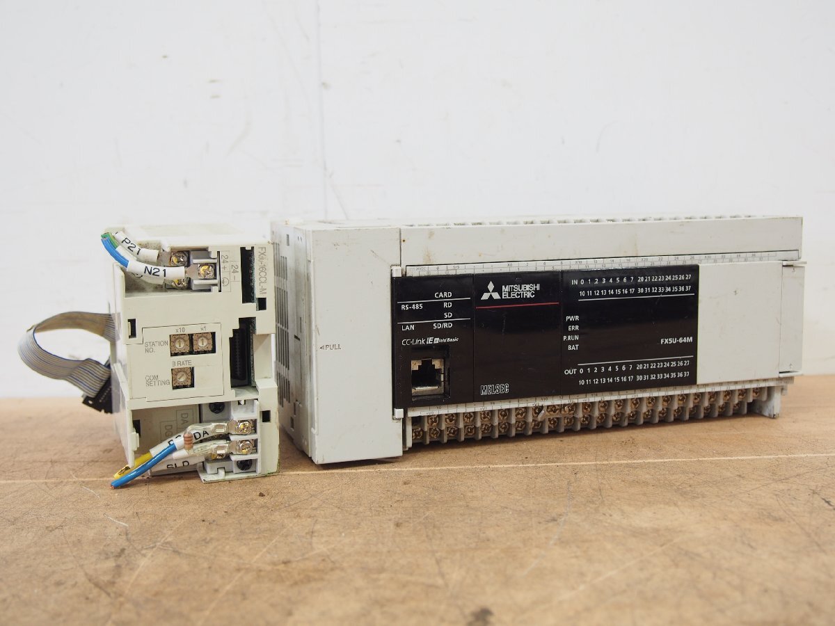 ☆【1T0729-22a7】 MITSUBISHI 三菱電機 シーケンサー FX5U-64MT/DSS FX3U-16CCL-M 2台セット ジャンク