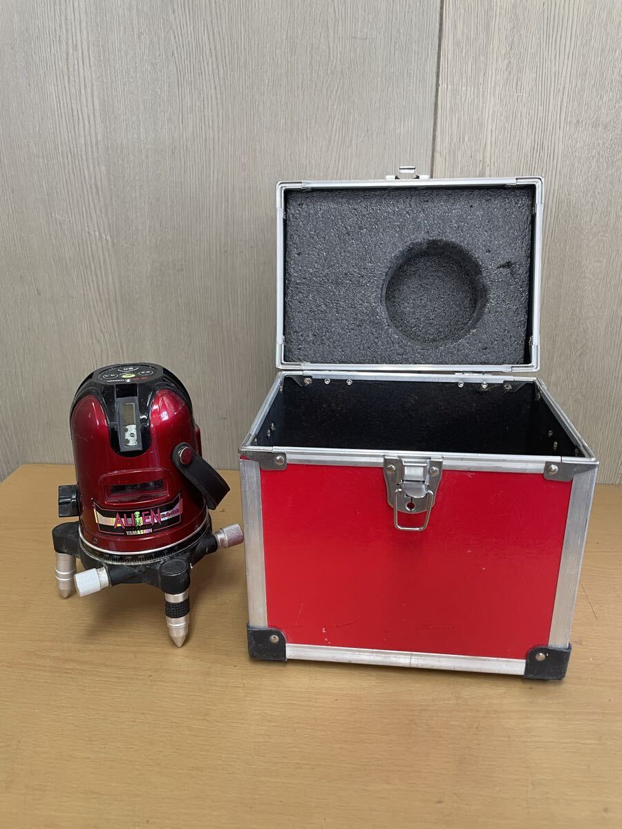 ● YAMASHIN レッドエリアン　RA-06 レーザー墨出し器