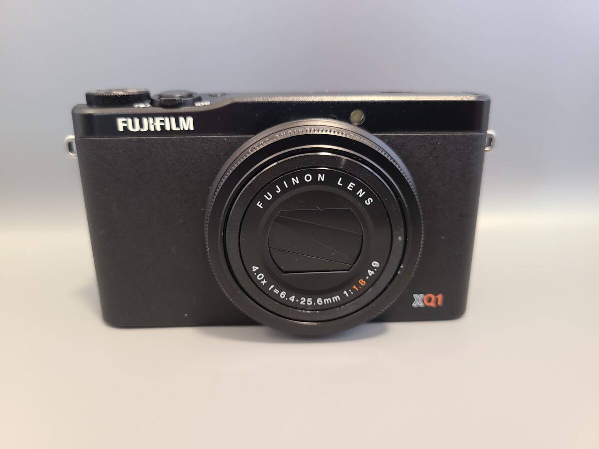 デジタルカメラ フジフィルム FUJIFILM XQ1　1円スタート