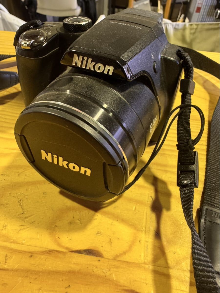 ka502 Nikon Coolpix P90 24x 可変式モニター コンパクトデジタルカメラ ニコン クールピクス　充電ない為動作未確認