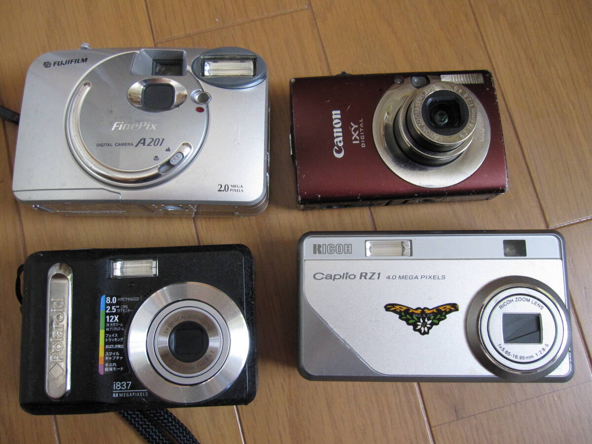 キャノン　IXY　DIGITAL　20is、Polaroid　i837、FINEPIX　などデジカメまとめて　4個　動作品有　ジャンク