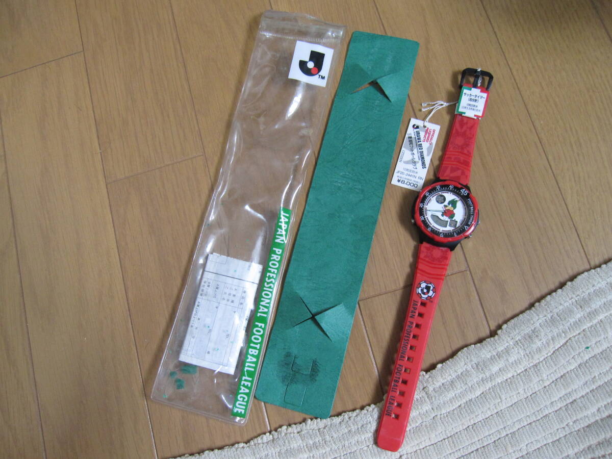 新品タグ付き　三菱浦和フットボールクラブ　浦和レッズ　腕時計 Jリーグ　動作確認済　訳有 
