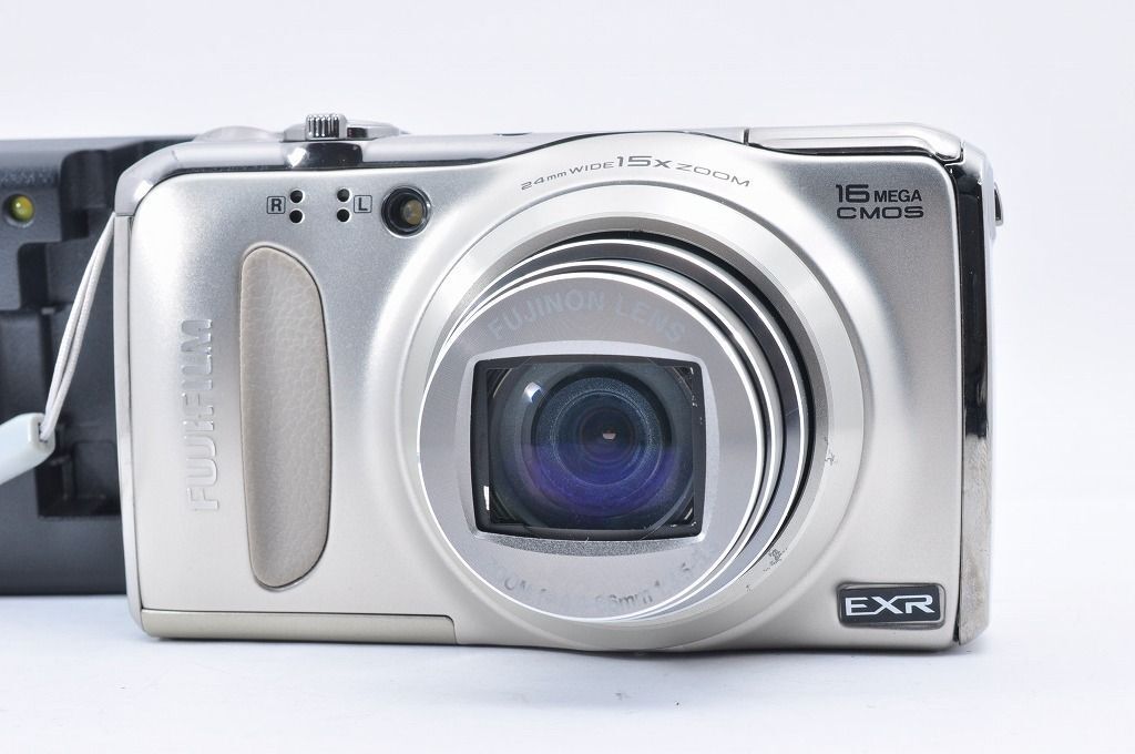 FUJIFILM FinePix F660EXR シルバー コンパクトデジタルカメラ＃1860