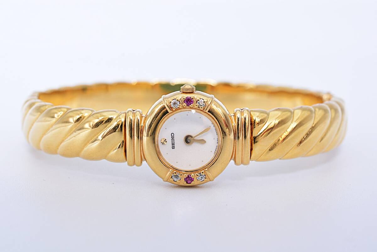 【美品☆電池交換済】SEIKO セイコー　バングルウォッチ　ドレスウォッチ / 1E20-2020 ゴールド　白文字盤