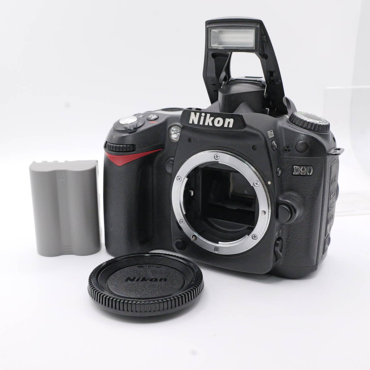 【かめら屋】良品 Nikon ニコン NIKON D90 バッテリー付 動作品 エラーなしｙ069