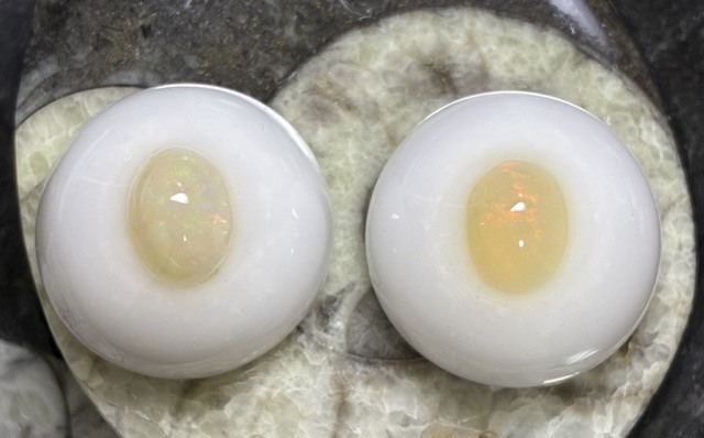オパール　鉱物使用レジンアイ