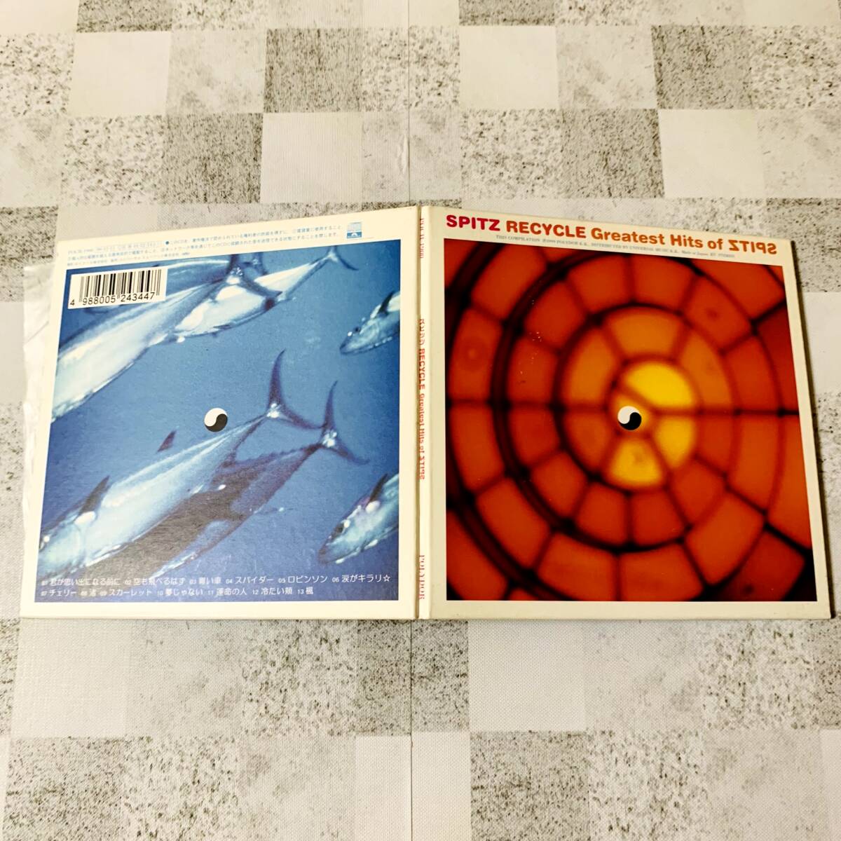 A066 / 初回紙ジャケ CD スピッツ RECYCLE Greatest Hits of SPITZ ベスト ロビンソン チェリー 空も飛べるはず 楓