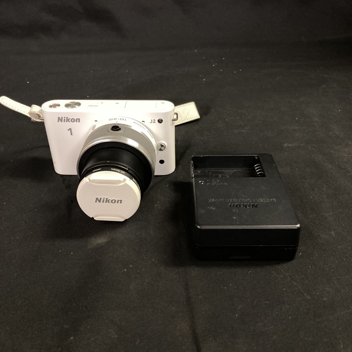 DCc037Z06 Z60310W029 動作品 NIKON ニコン 1 J2 デジタル一眼レフカメラ ホワイト デジカメ