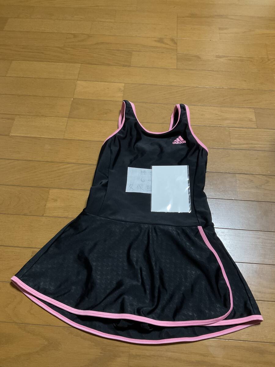 (AD-23) adidas (アディダス) 女児 競泳水着 (M) サイズ 160センチ