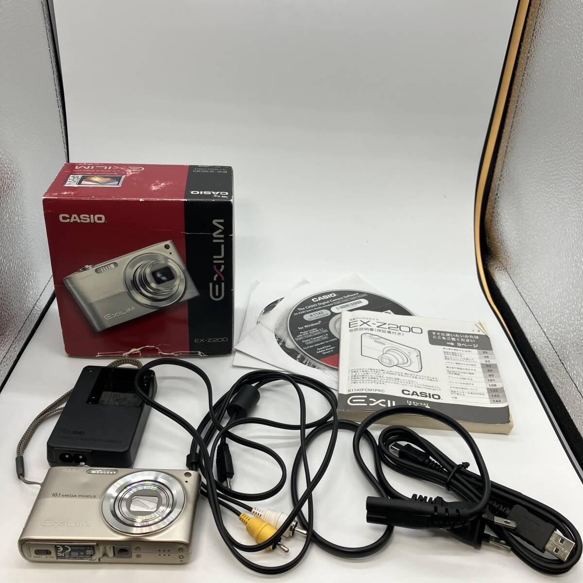 V3778A CASIO カシオ EXILIM EX-Z 200 元箱・充電器・取扱説明書付 通電・シャッター押下確認済