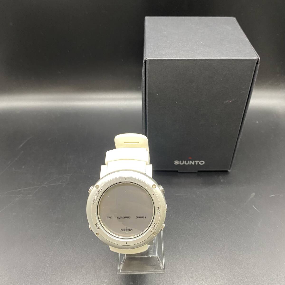 A1507 SUUNTO CORE ALU PURE WHITE スント コア ピュアホワイト アルミケース ※電池切れ・動作未確認