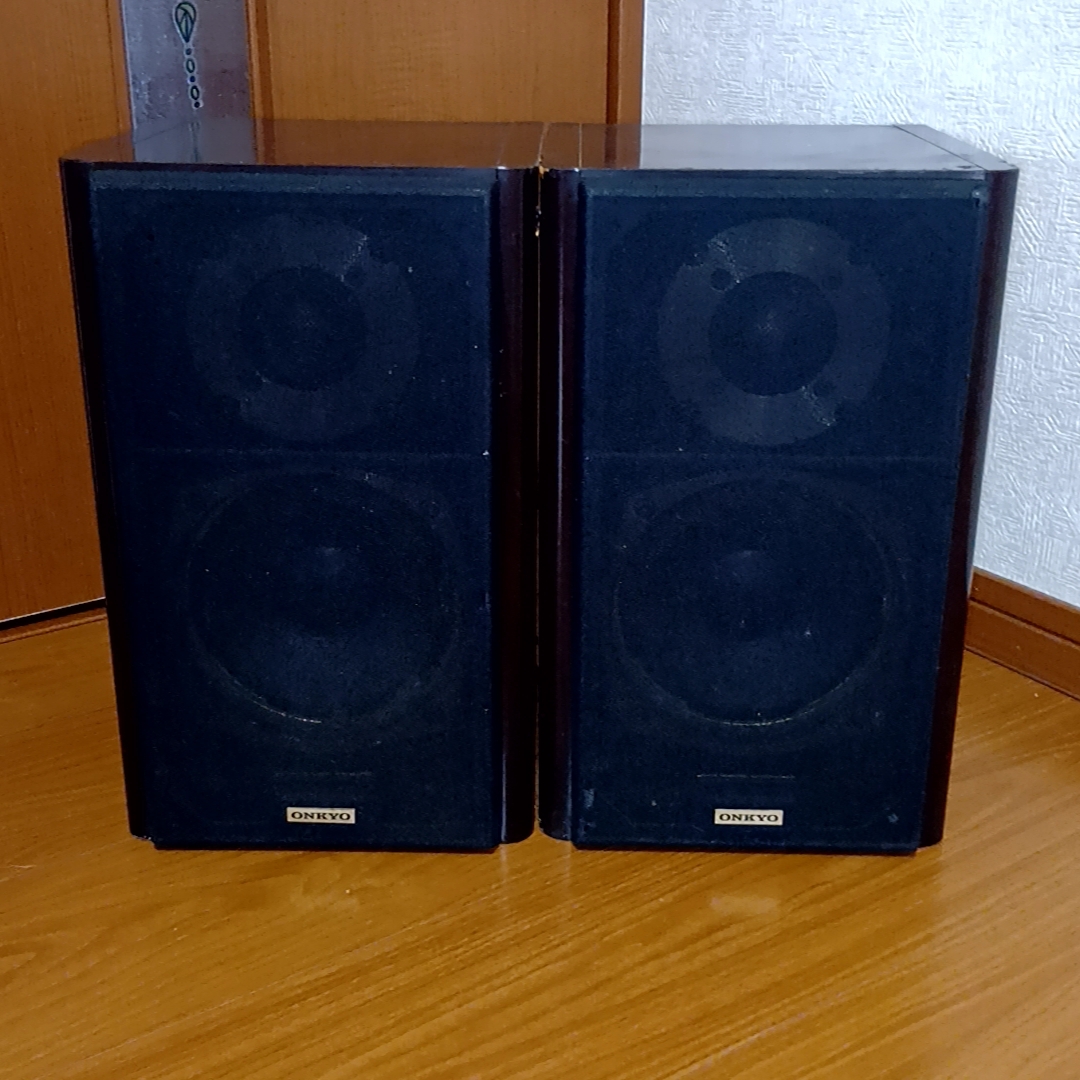 ONKYO オンキョー スピーカー　D-200　ペア オーディオ機器　ブックシェルフ型　シリアル同番