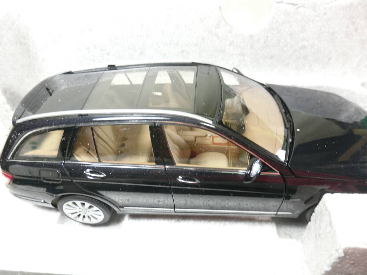 §ミニカー　AUTOart 1/18　 メルセデスベンツ Cクラス ブラック MERCEDES-BENZ C-KLASSE オートアート 