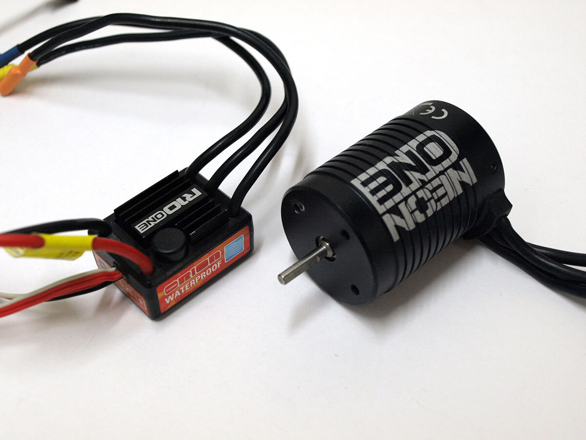 【M2088】ORION ブラシレス アンプ R10 ONE・モーター NEON ONE 2400KV コンボ セット 中古品 動作確認済み（ESC RC ラジコン オリオン）