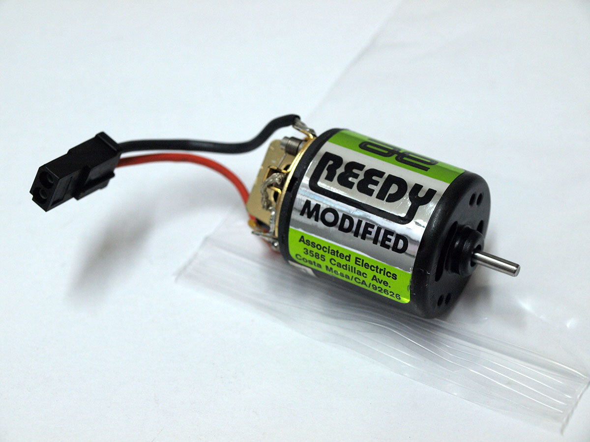 【M2113】REEDY MODIFIED リーディ モディファイ ブラシ モーター 美品 動作未確認（グリーン ドット 希少 アソシ 当時物 RC ラジコン）