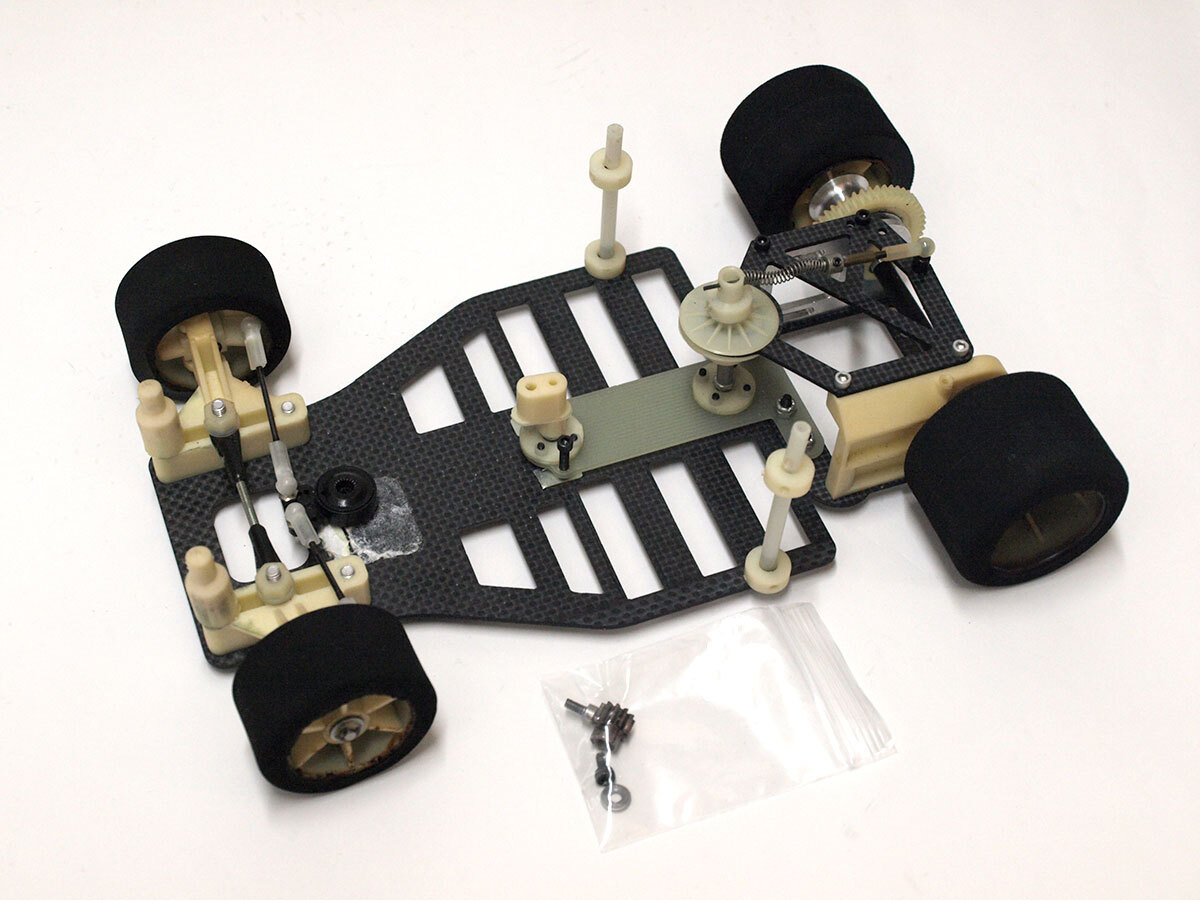 【M2113】アソシ RC-12L グラファイト仕様 1/12 EP カー（RC ラジコン 希少 当時物 カーボン TEAM ASSOCIATED）