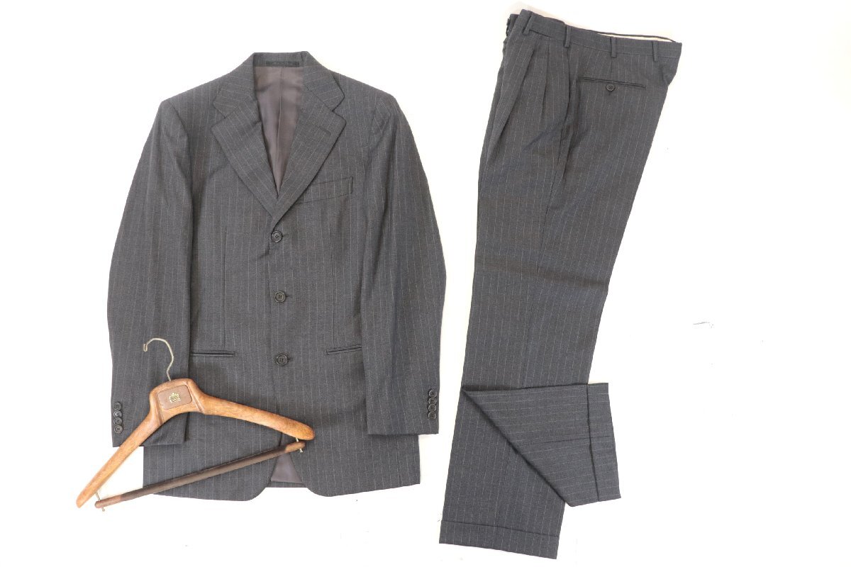 ISAIA イザイア ジャケット スラックス ハンガー スーツ 背広 ウール100％ ストライプ柄 グレー 系 サイズ 44 紳士 メンズ まとめ 2809-SK