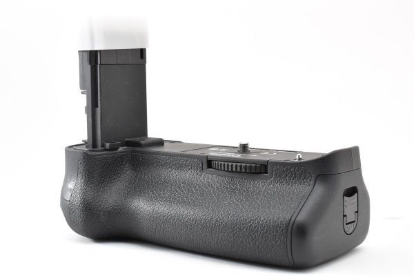 ★外観美品★ キャノン CANON BG-E11 BATTERY GRIP 《EOS 5D MARK Ⅲ用》B52 ★★ #3646 #4080 #55
