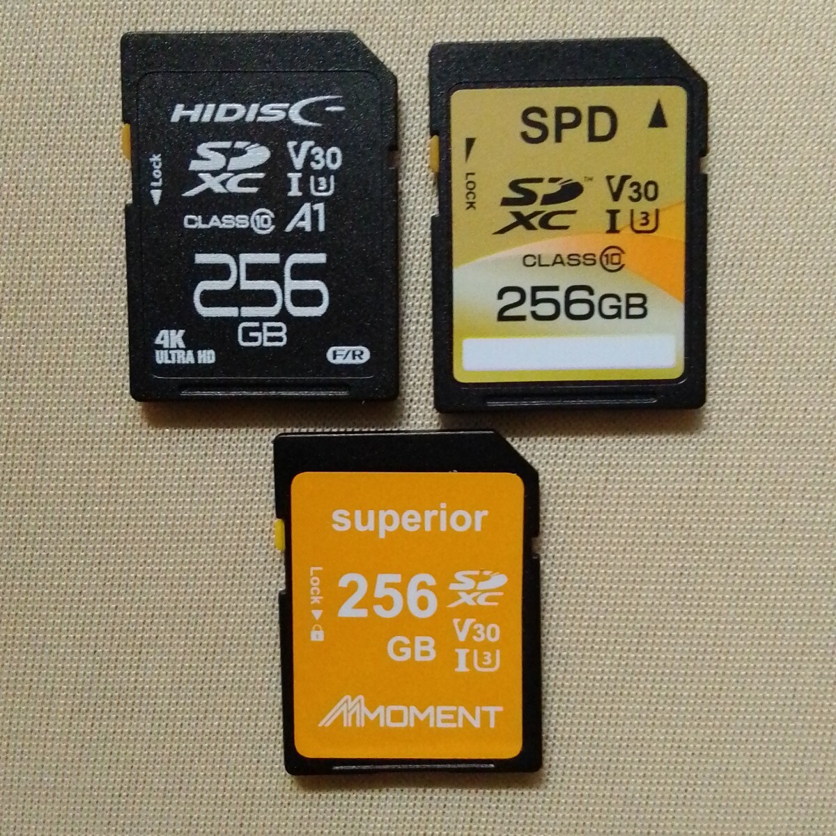 ⑬ 未使用品 microSDXCカード 256GB 3枚セット HIDISC SPD MOMENT ケース付き