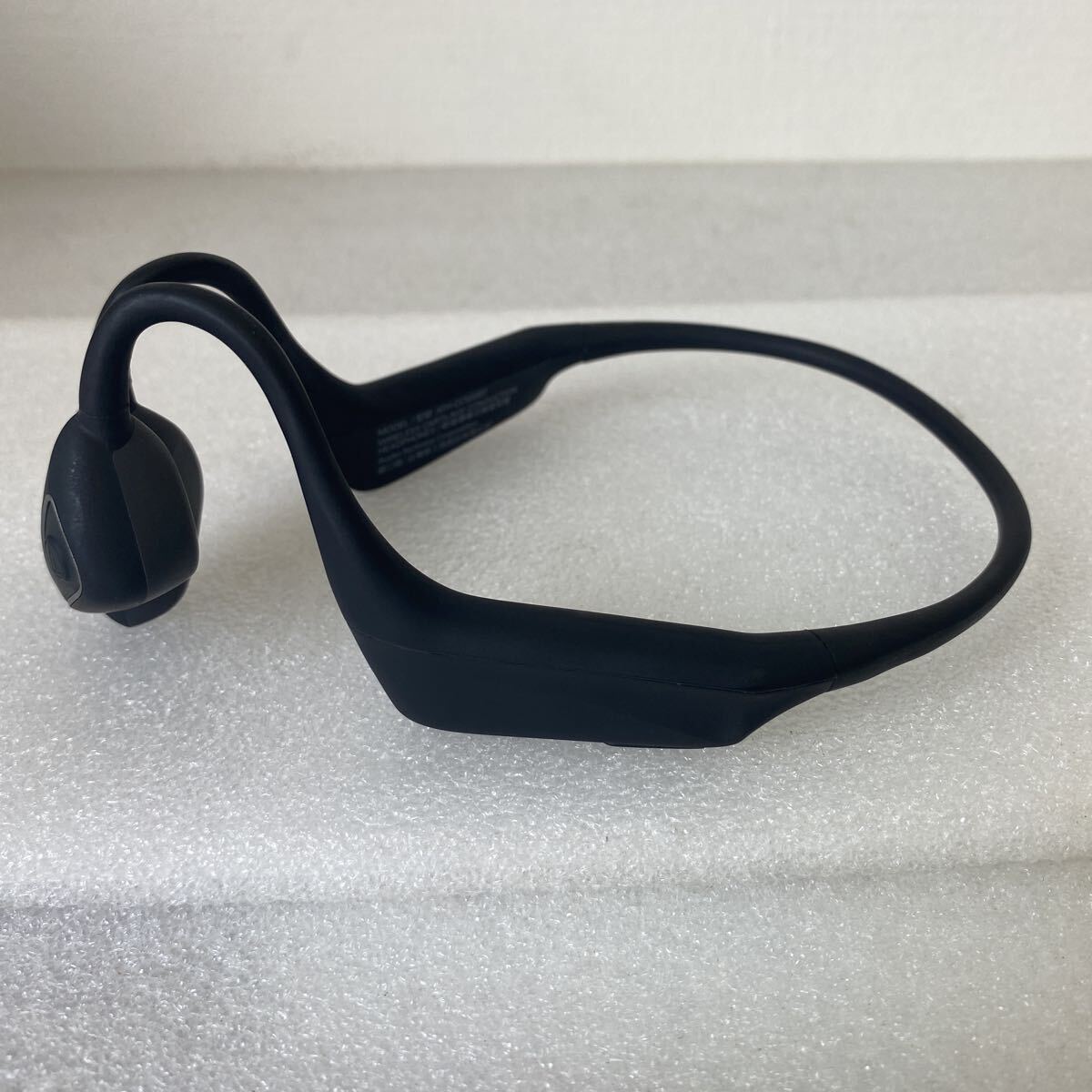 【リセット済み】audio-technica オーディオテクニカ ワイヤレスイヤホン 骨伝導イヤホン ブラック Bluetooth 型番：ATH-CC500BT