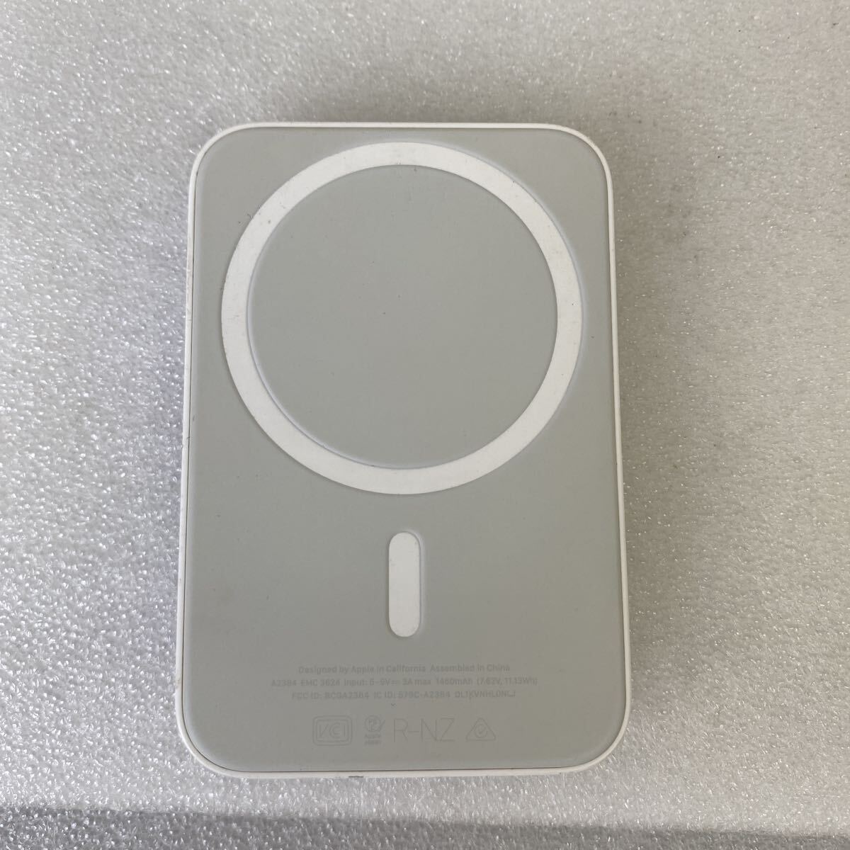 【動作確認済】 Apple純正 MagSafe モバイルバッテリー マグネット式 充電器 型番：A2384