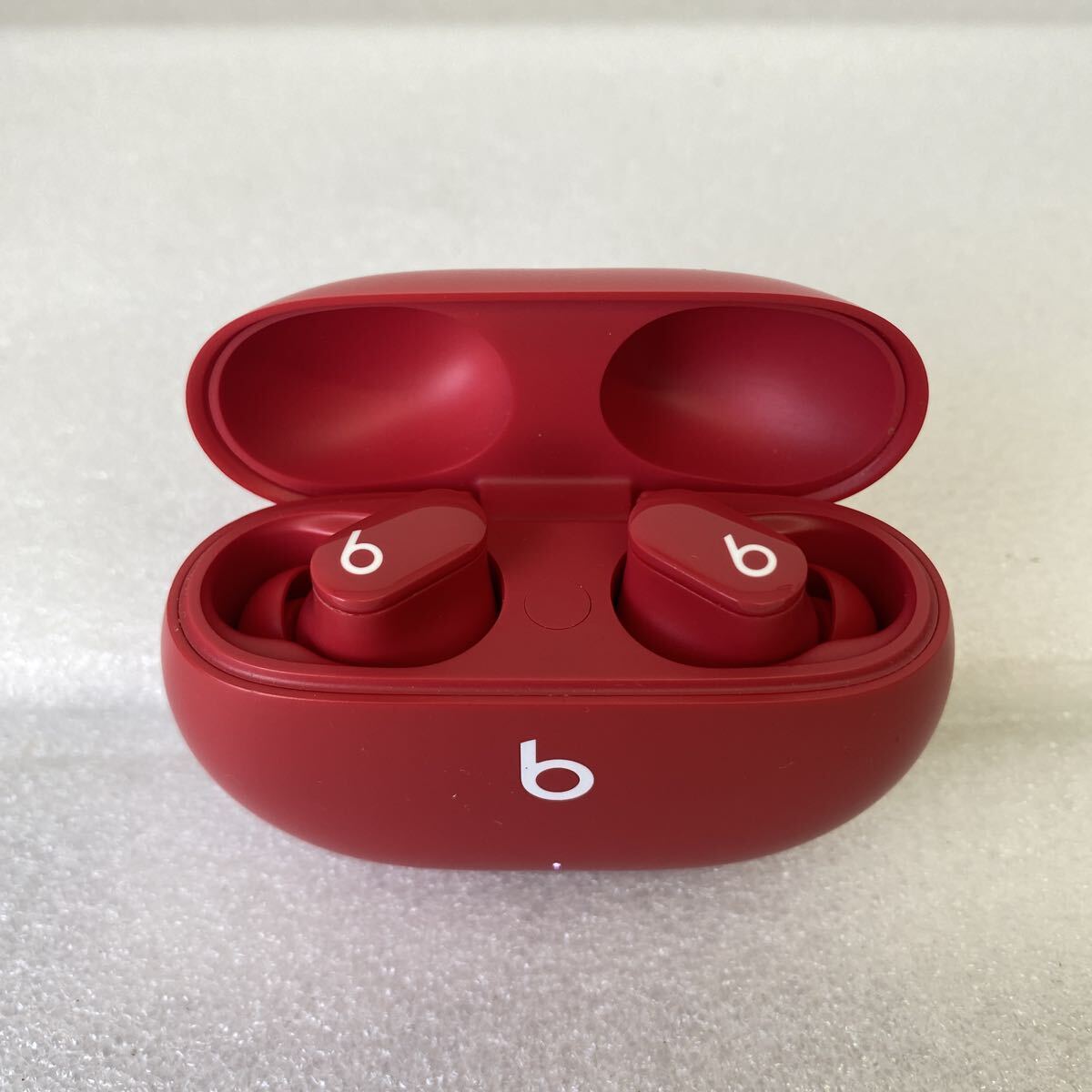 【リセット済み】 Beats Studio Buds ワイヤレスイヤホン レッド Bluetooth ビーツ 型番：A2514