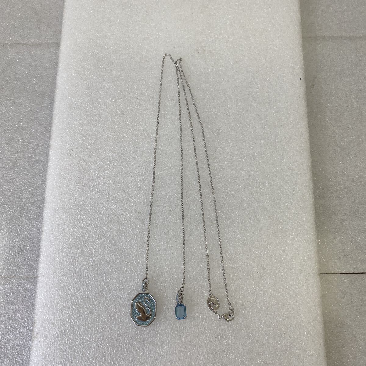 【ネックレス】SWAROVSKI スワロフスキー Signum シグナム Y字型 スワン 八角形 オクタゴン パヴェ ブルー クリスタル 5628544 
