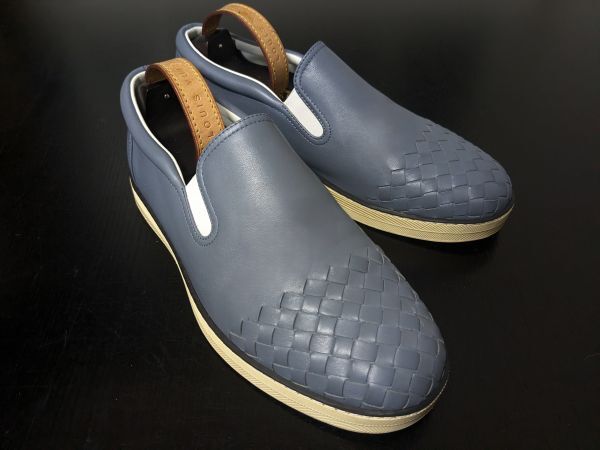 ボッテガヴェネタ 40 BOTTEGA VENETA イントレチャート ブルーグレー スリッポンスニーカー 2201