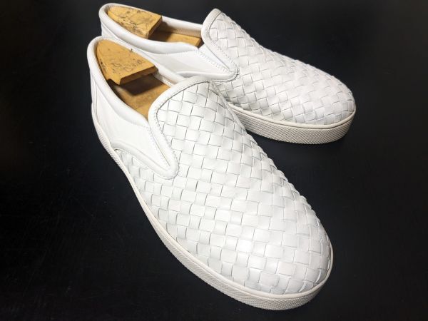 使用少 ボッテガヴェネタ 40 BOTTEGA VENETA 白 イントレチャート スリッポン レザースニーカー 2190